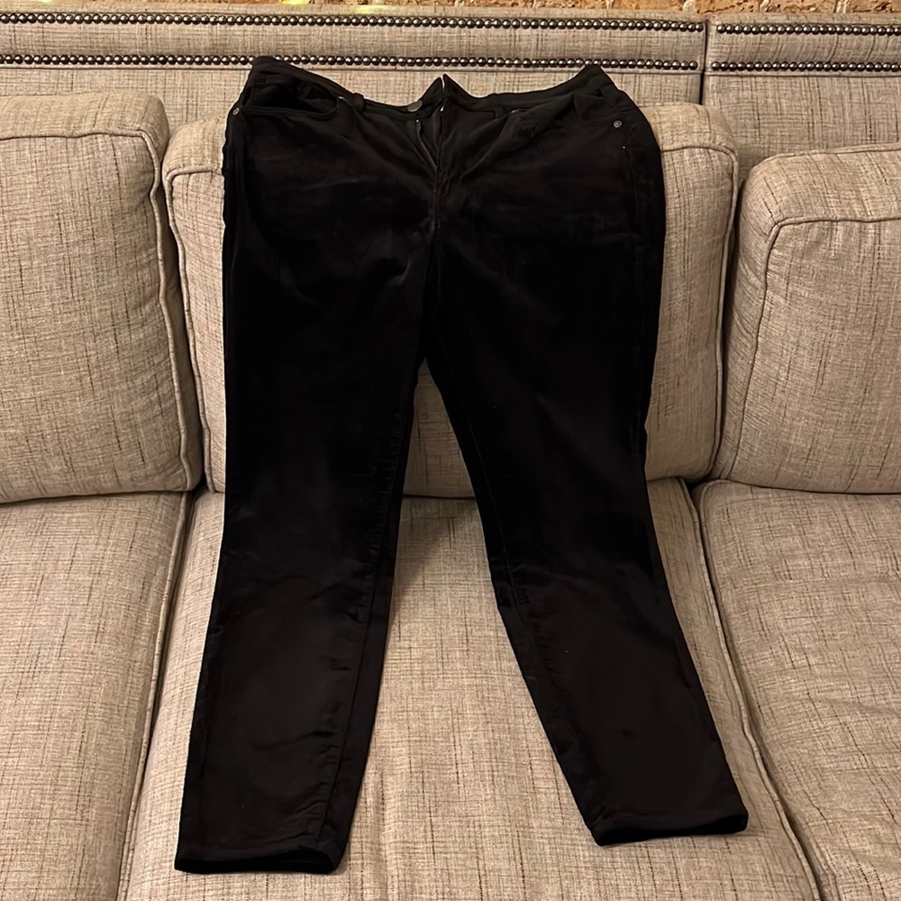 COPY - Loft Velvet Curvy. Skinny Pants